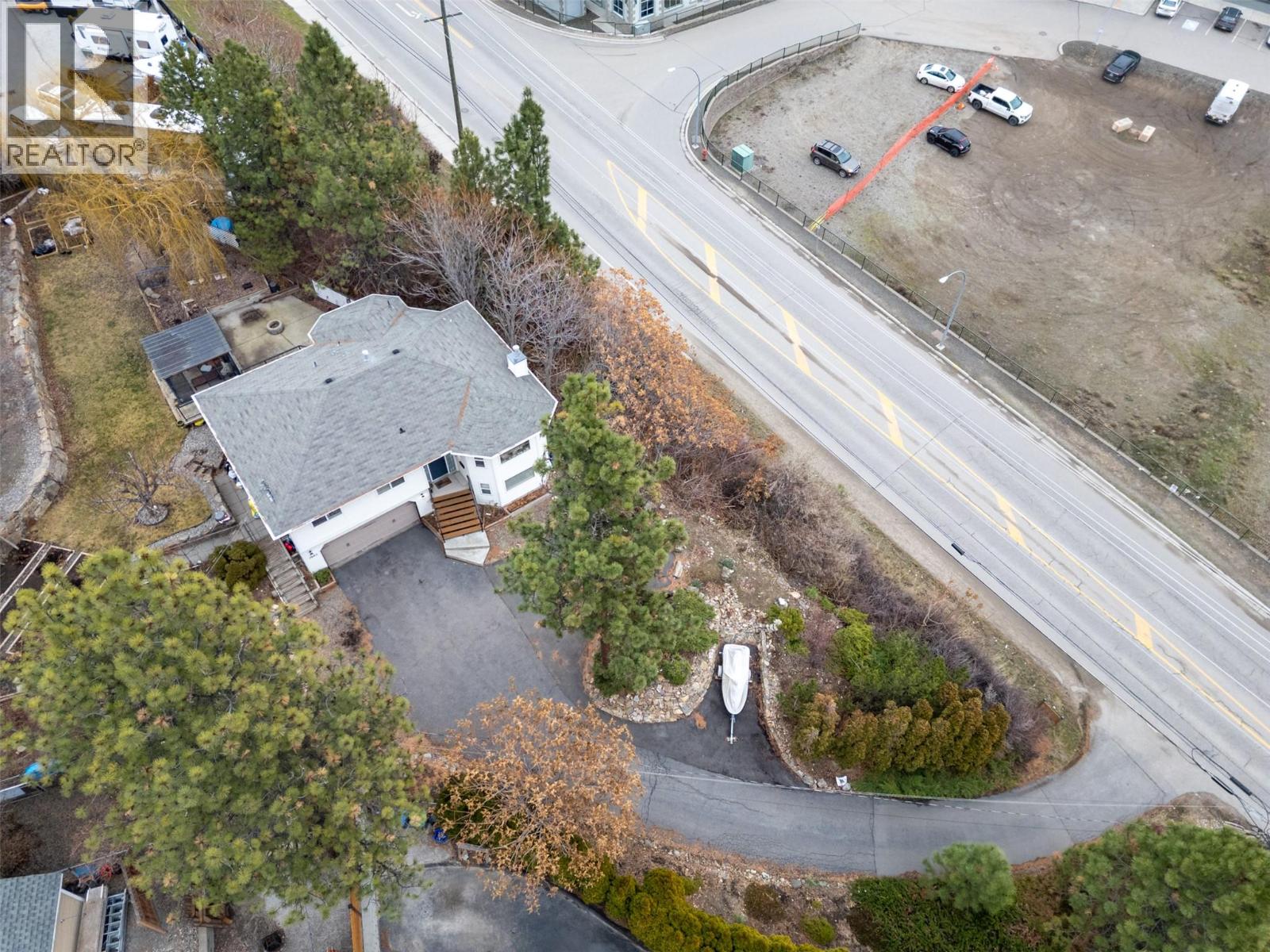 2044 Old Okanagan Highway