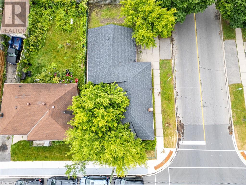 284 RAWDON Street
