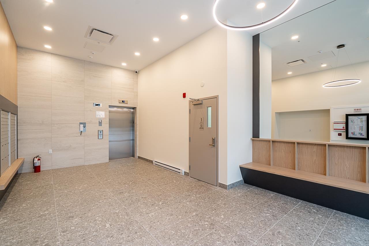 516 27218 ALDERGROVE TOWN CENTER DRIVE