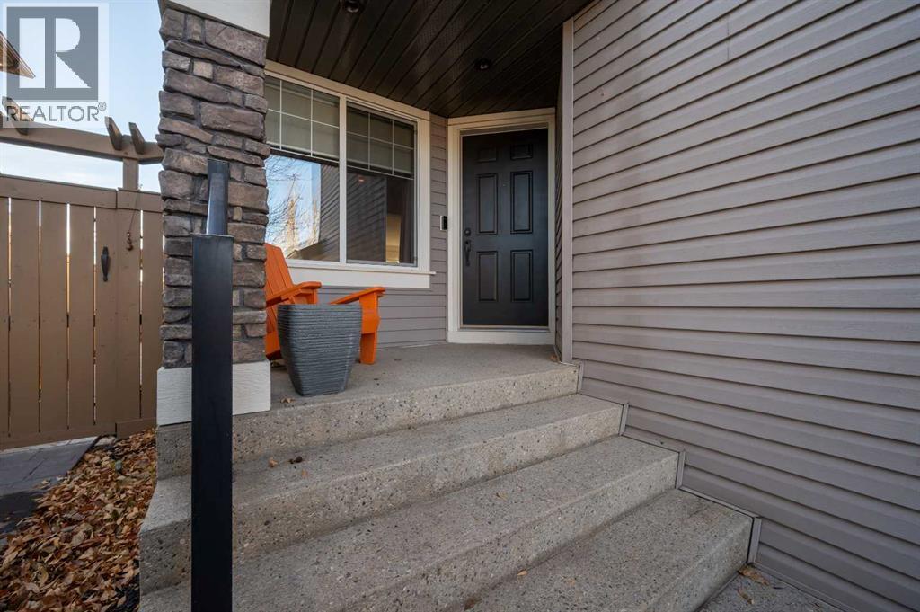 82 Chapalina Close SE