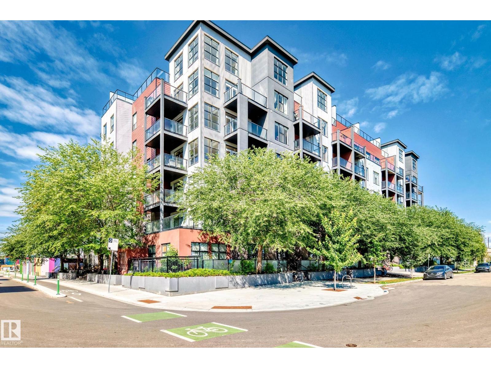 #504 10518 113 ST NW
