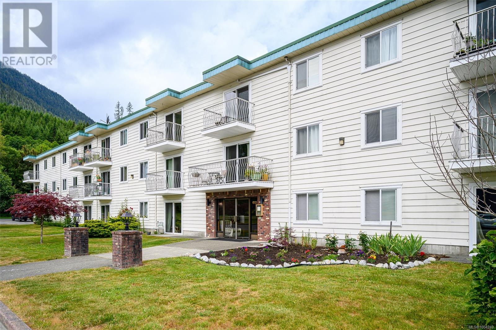 107 611 MacMillan Dr