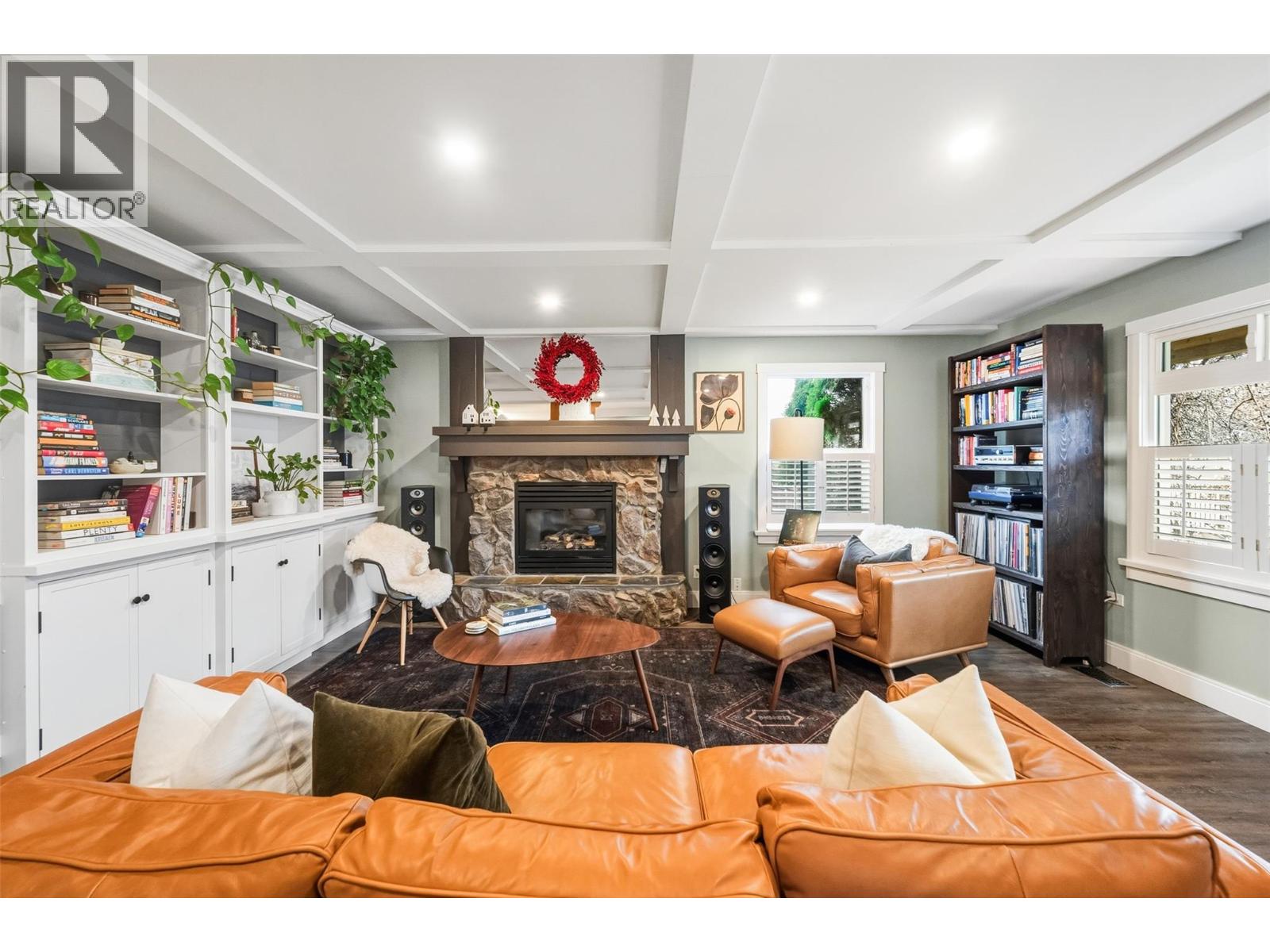 1273 KILLARNEY Street