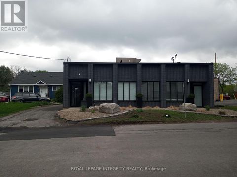 69 KEMPSTER AVENUE Ottawa ON K2B6M2