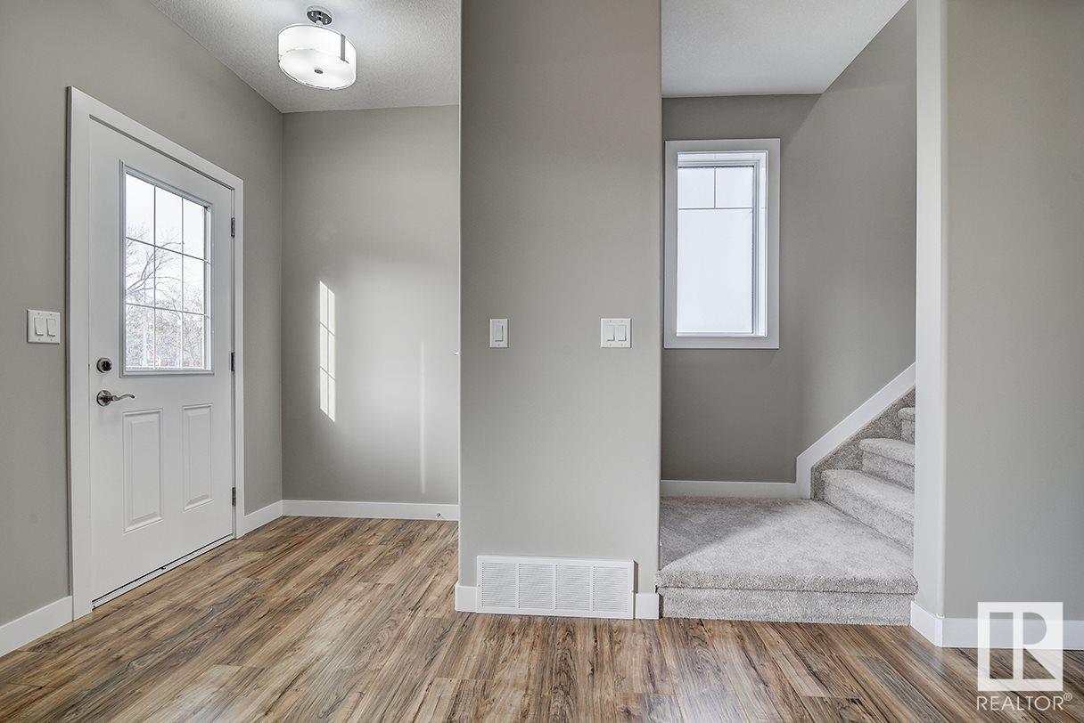 10359 149 ST NW