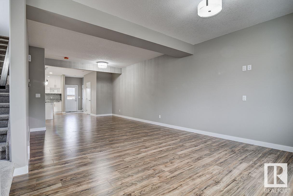 10359 149 ST NW