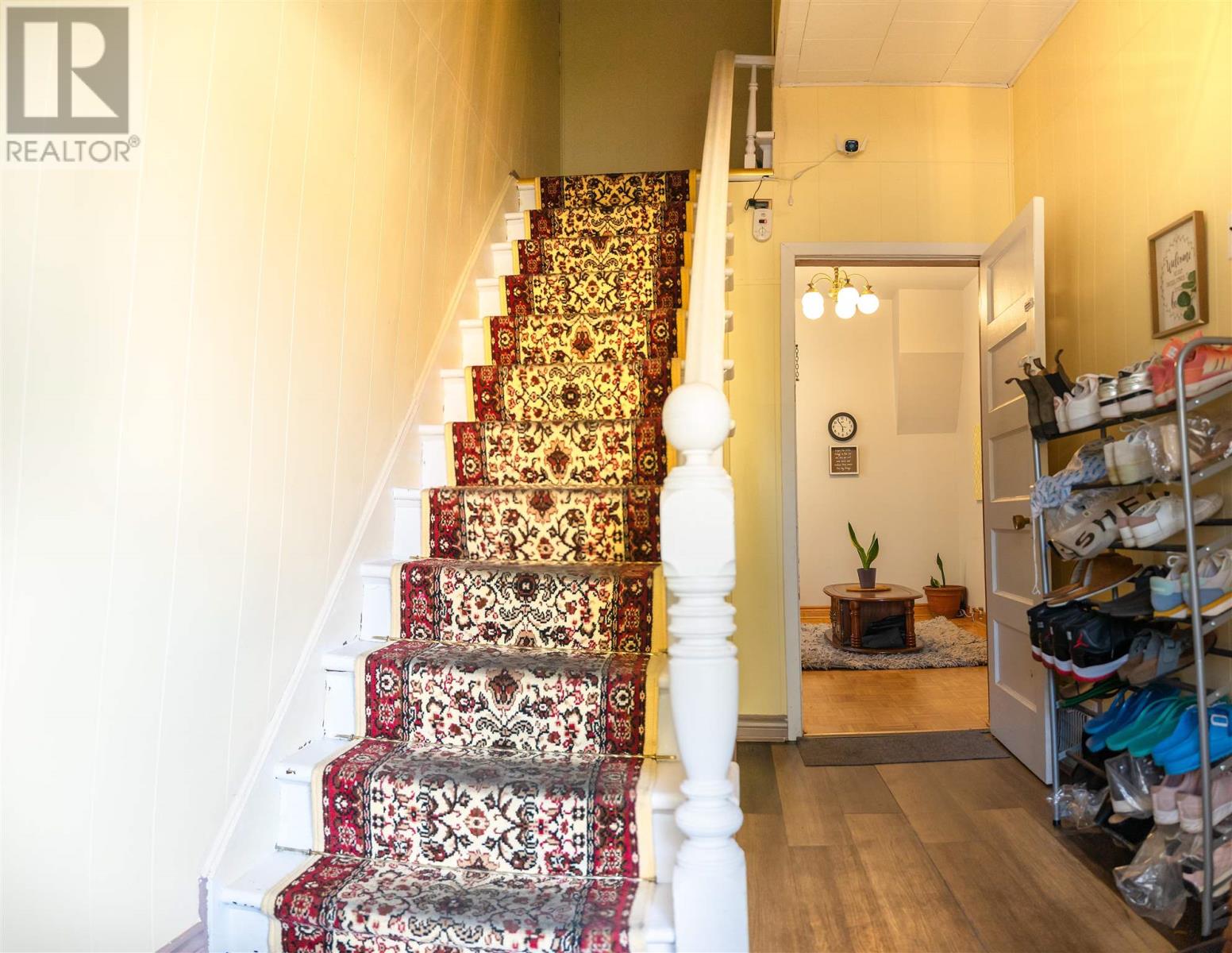 111 Albert ST