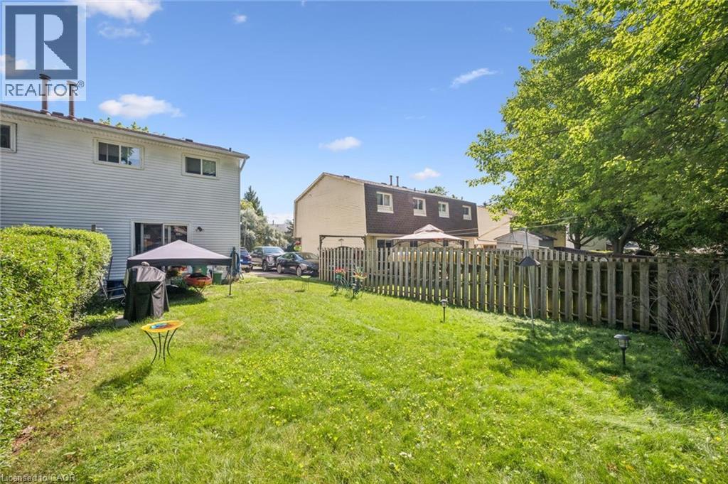 264 NORTHLAKE Drive Unit# A