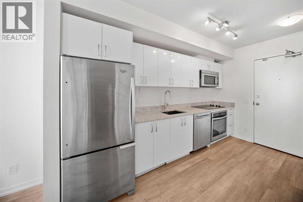 805, 450 8 Avenue SE