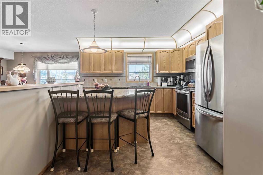 231, 728 Country Hills Road NW