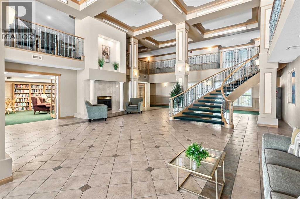 231, 728 Country Hills Road NW