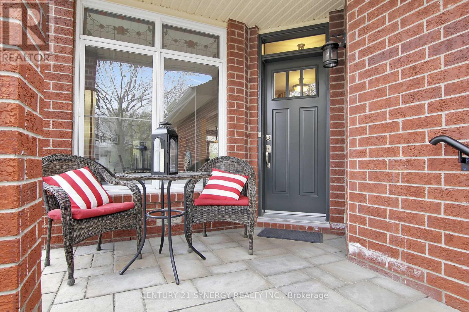132 SPRINGCREEK CRESCENT