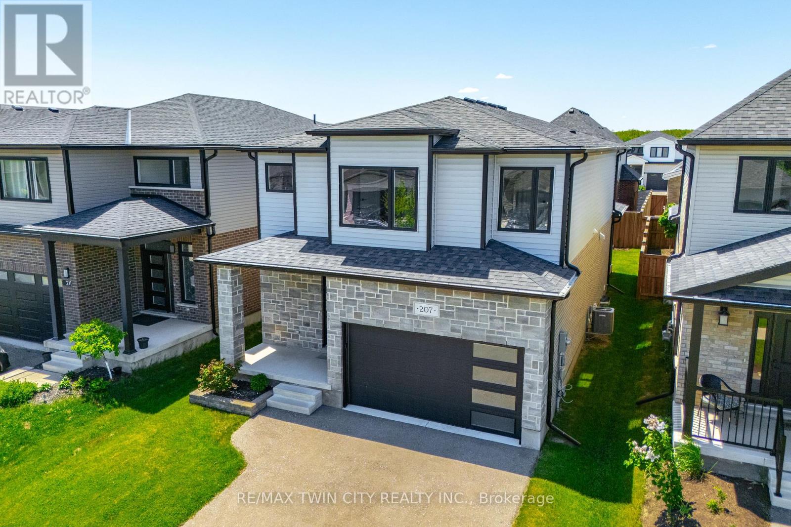 207 TIMBER TRAIL ROAD