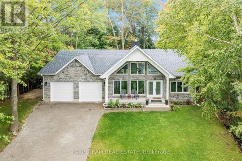 94 42ND STREET S Wasaga Beach ON L9Z1Z7