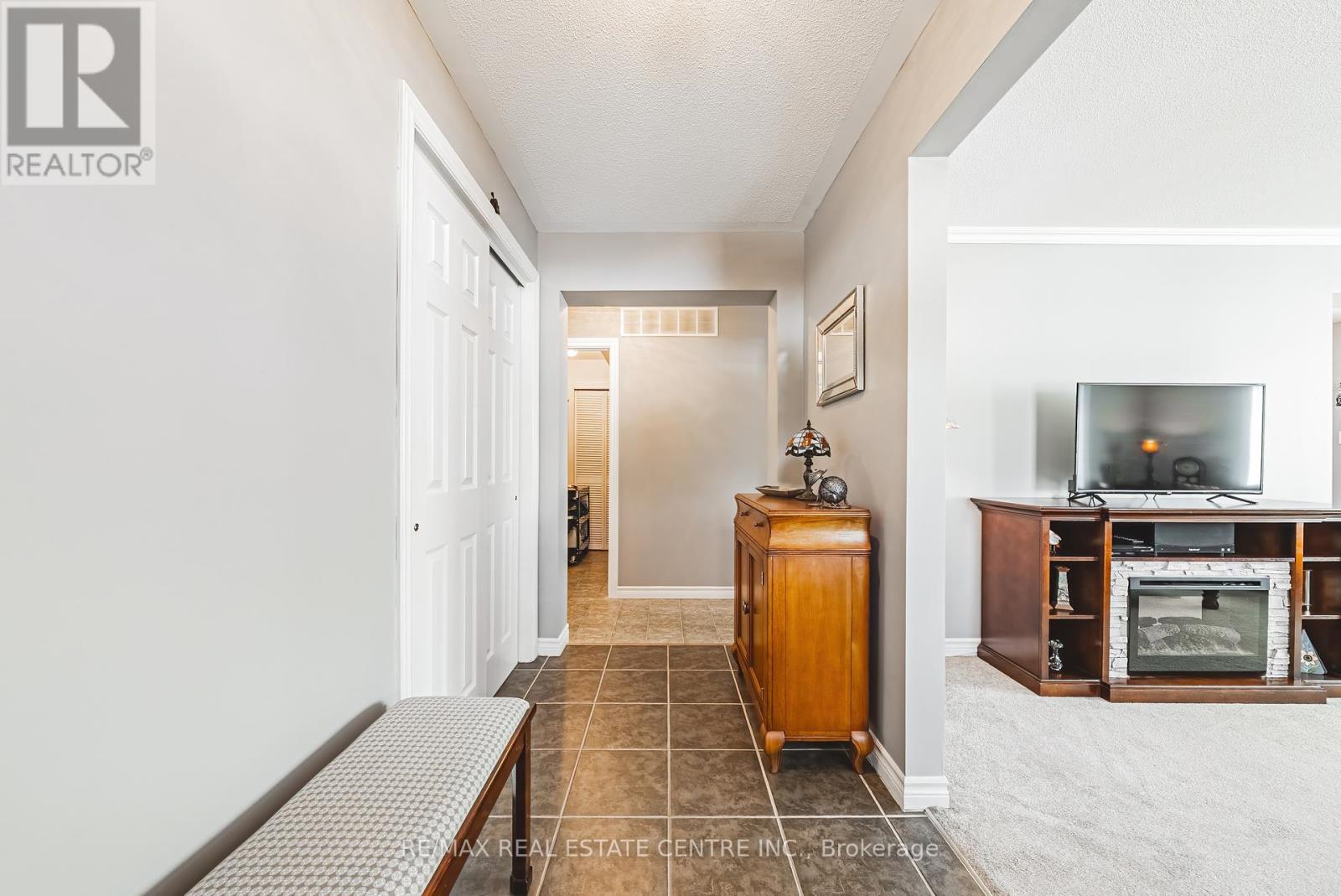 32 WATER STREET PVT STREET