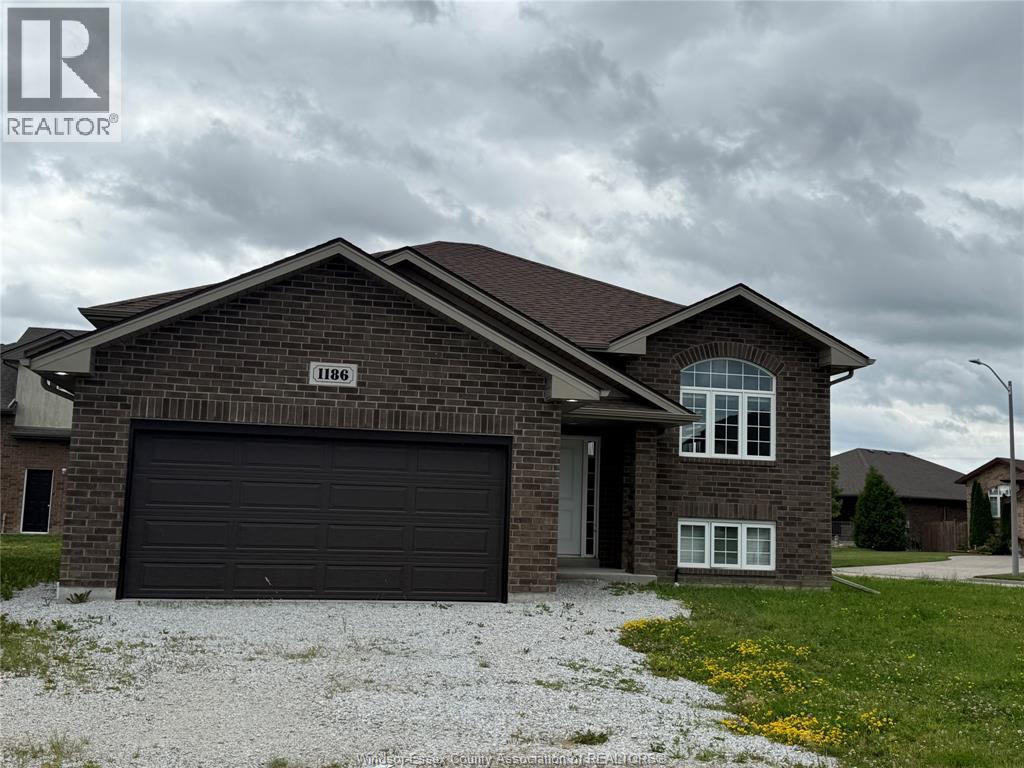 Photo 1 of 9 — 1186 ASPEN RIDGE CRESCENT, Lakeshore, ON N8L0W3