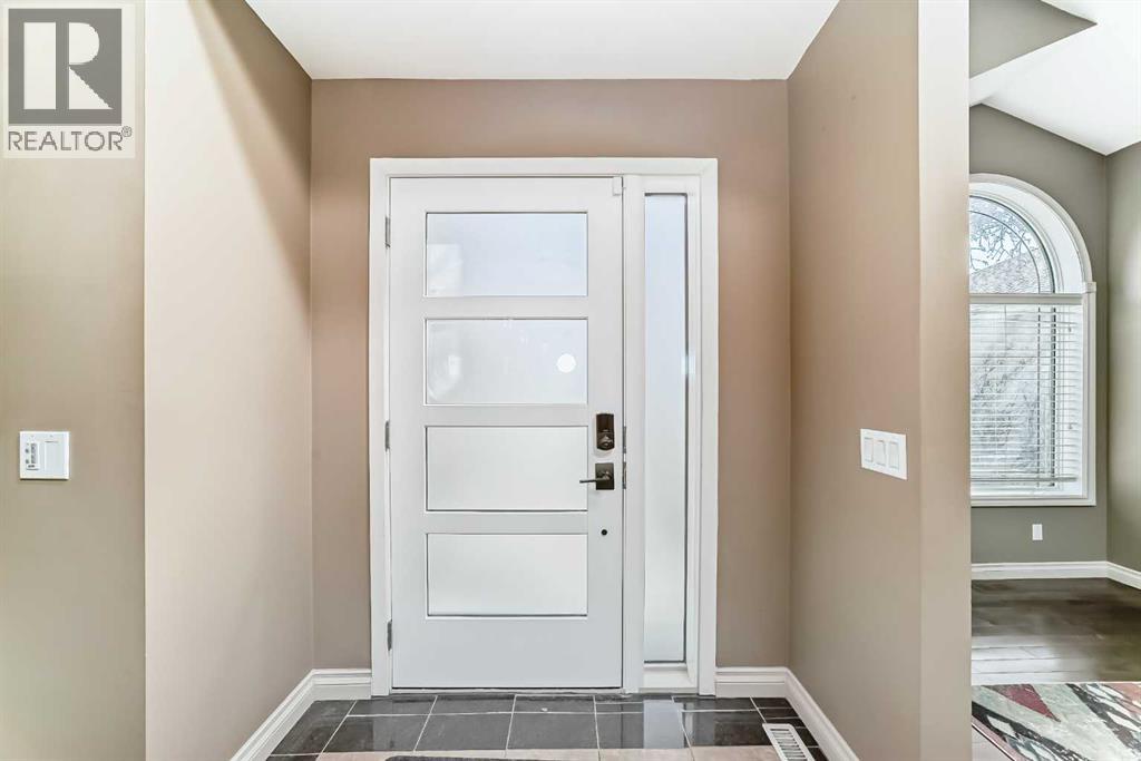 291 EAST CHESTERMERE Drive