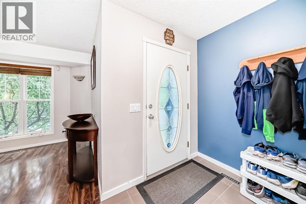 9747 Harvest Hills Link NE