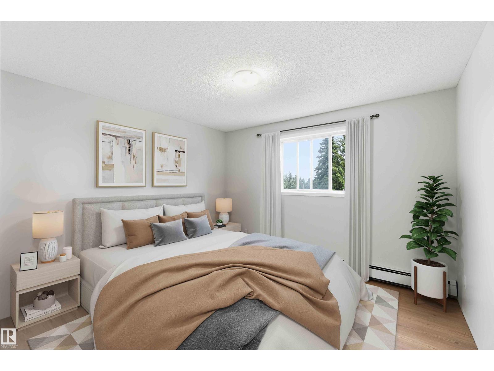 #304 4924 19 AV NW