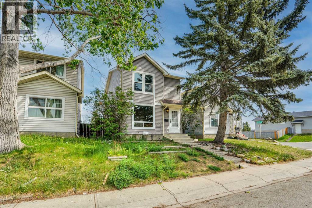 74 Castledale Way NE