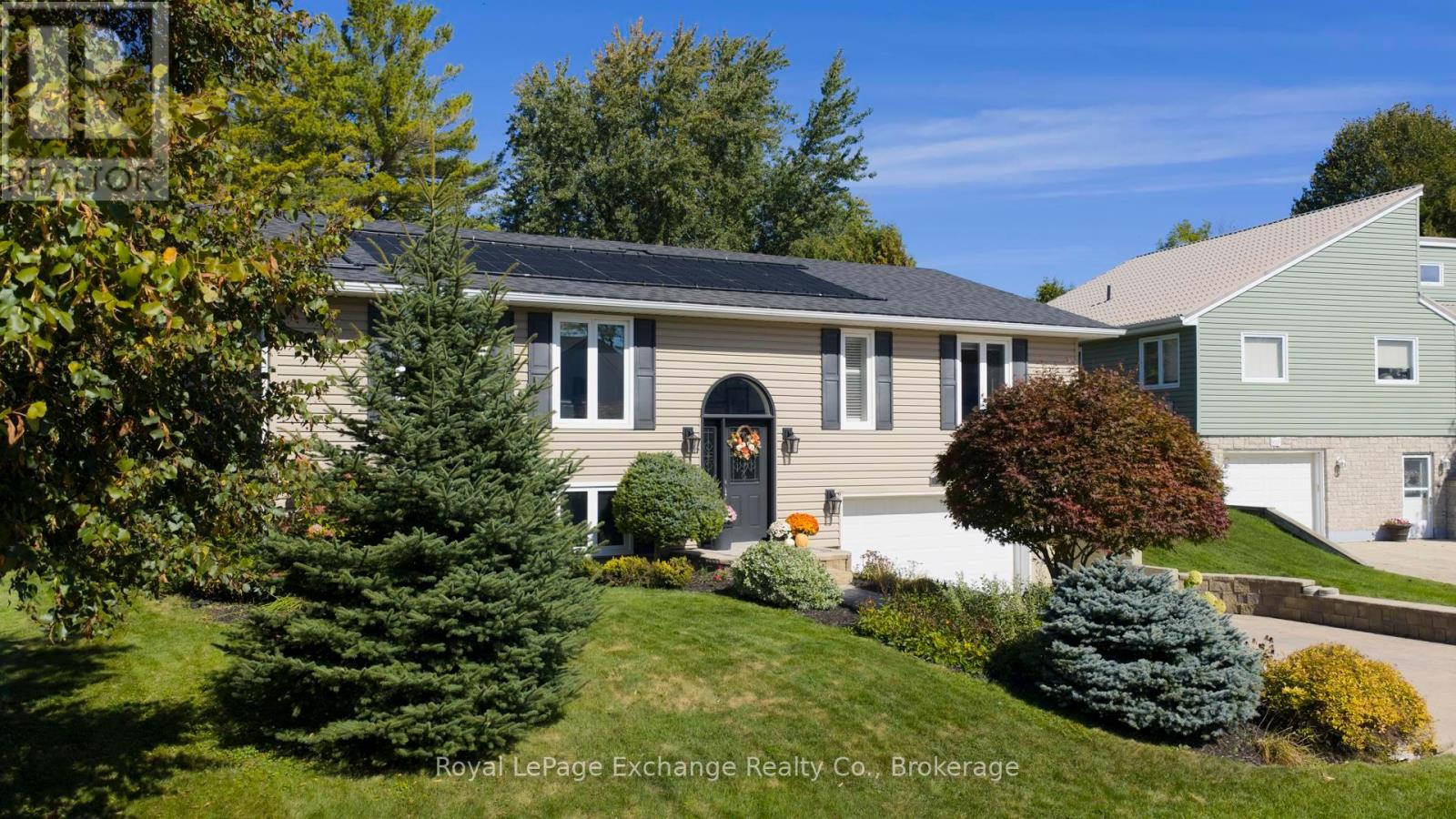 723 GOLDIE CRESCENT