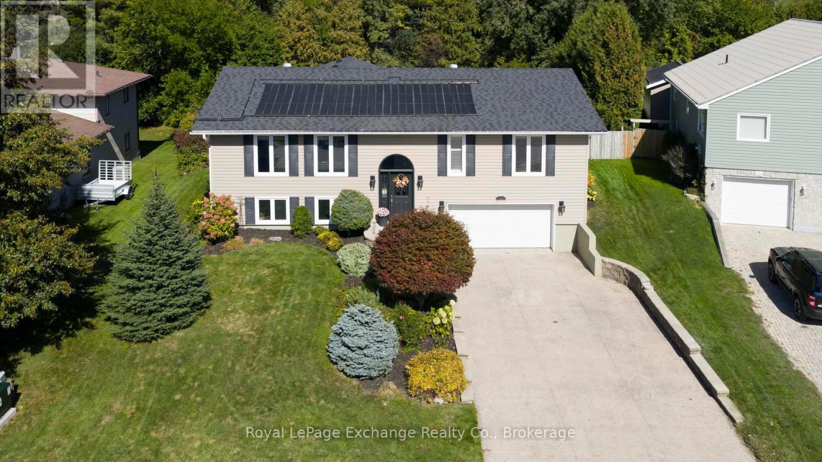 723 GOLDIE CRESCENT