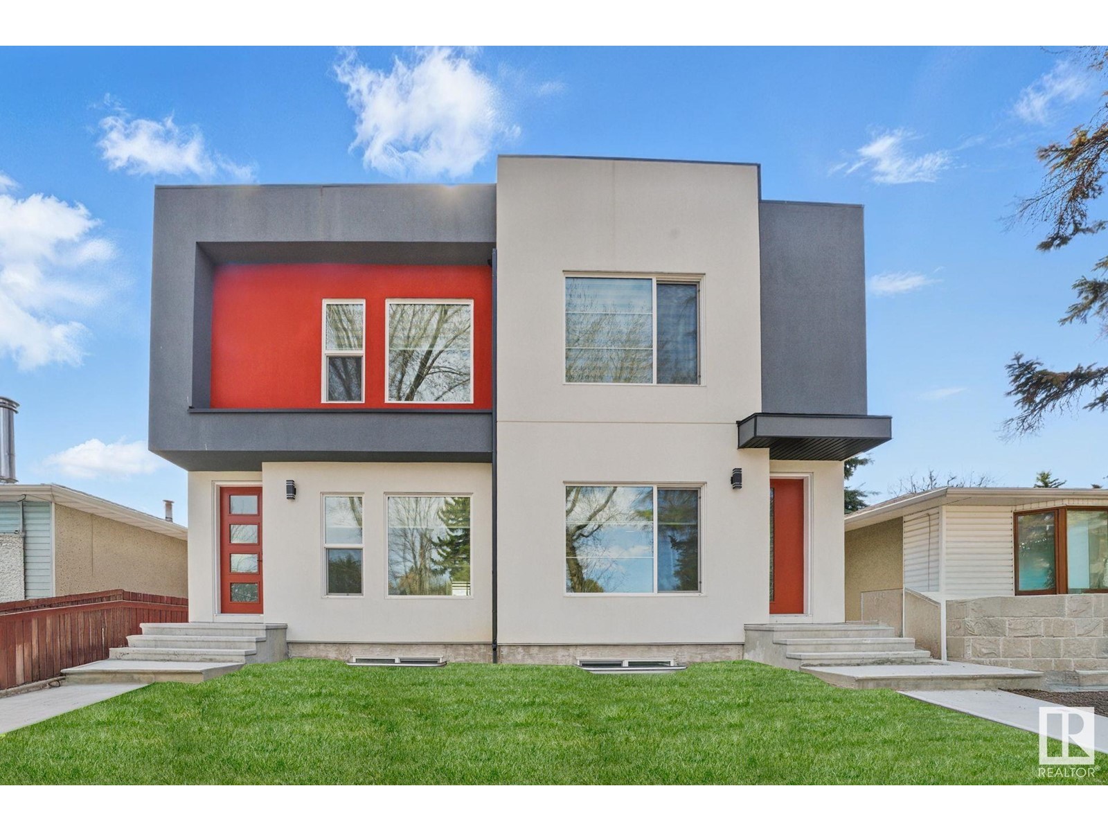 10415 68 AV NW