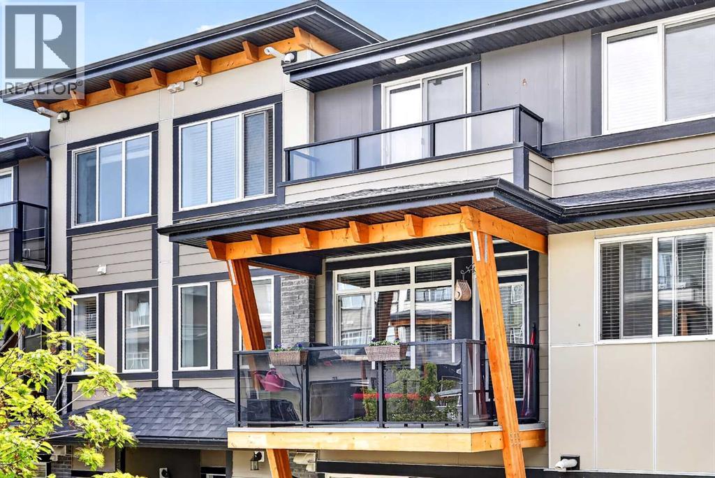 33, 230 Seton Passage SE