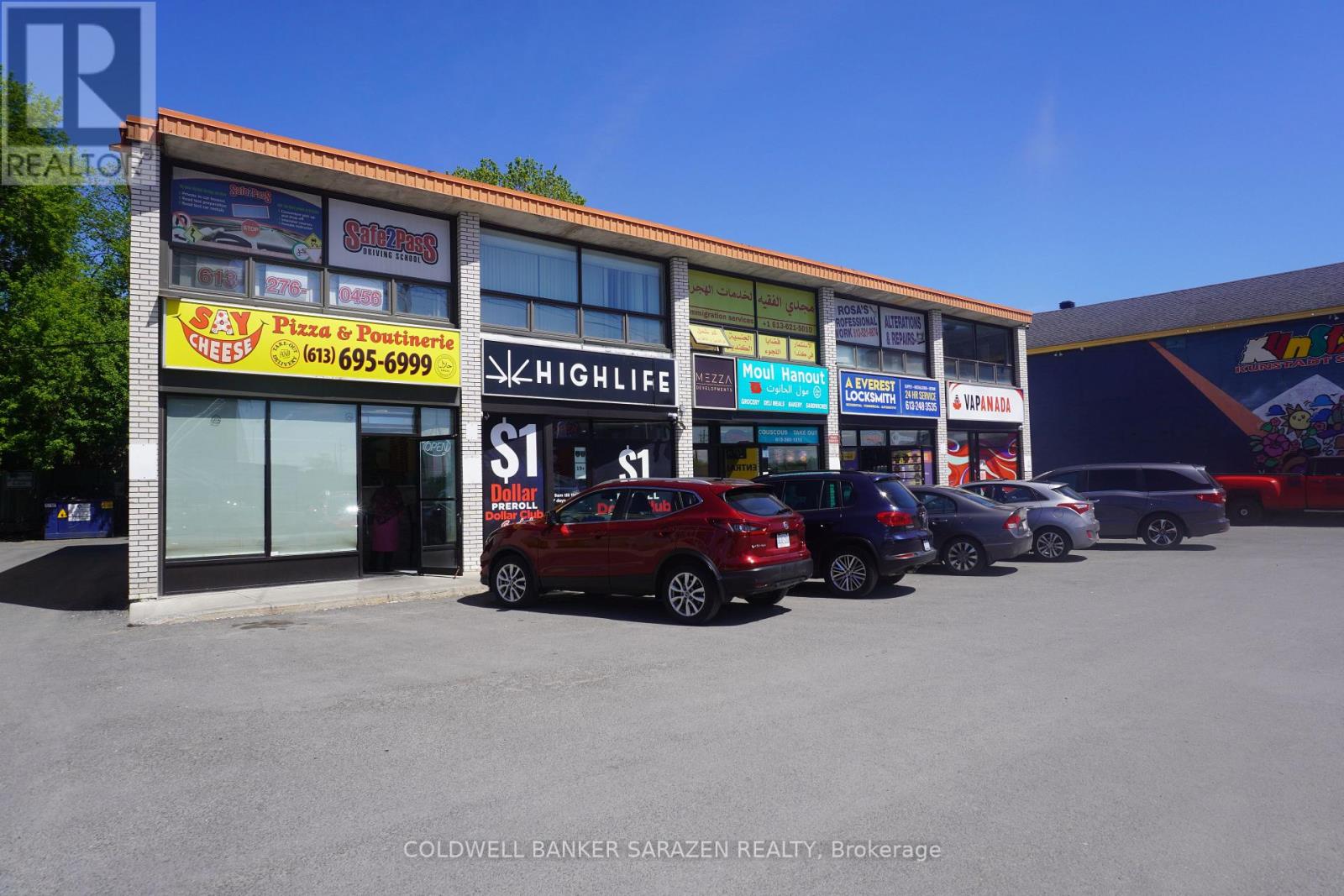 C - 1581 BANK STREET