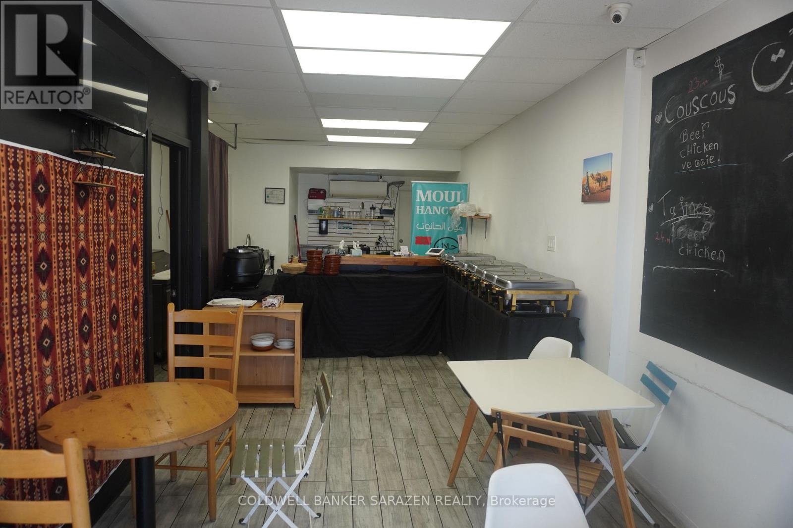 C - 1581 BANK STREET