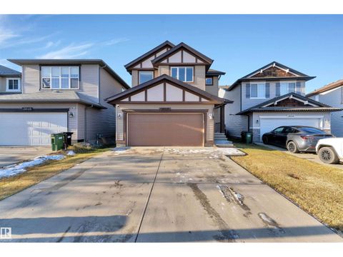 3650 13 ST NW Edmonton AB T6J0J5