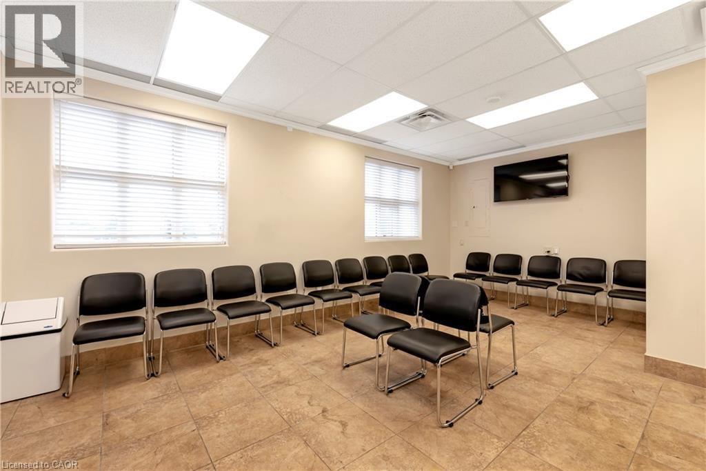 574 UPPER JAMES Street