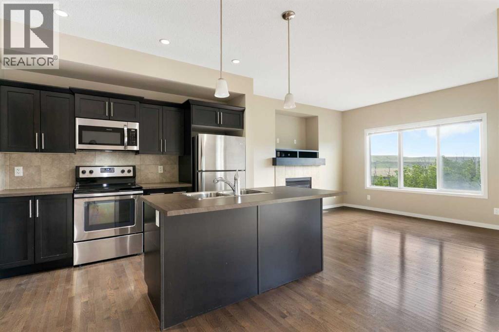 638 River Heights Crescent