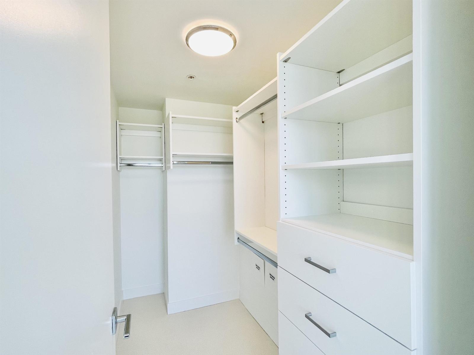 410 1588 JOHNSTON ROAD