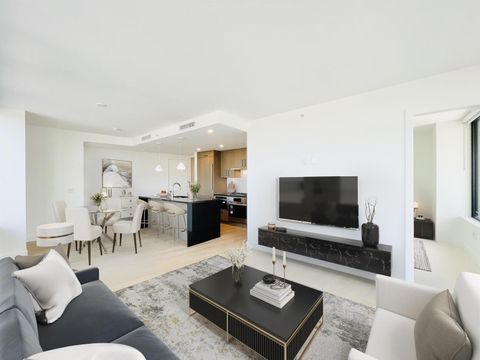 410 1588 JOHNSTON ROAD White Rock BC V4B3Z7