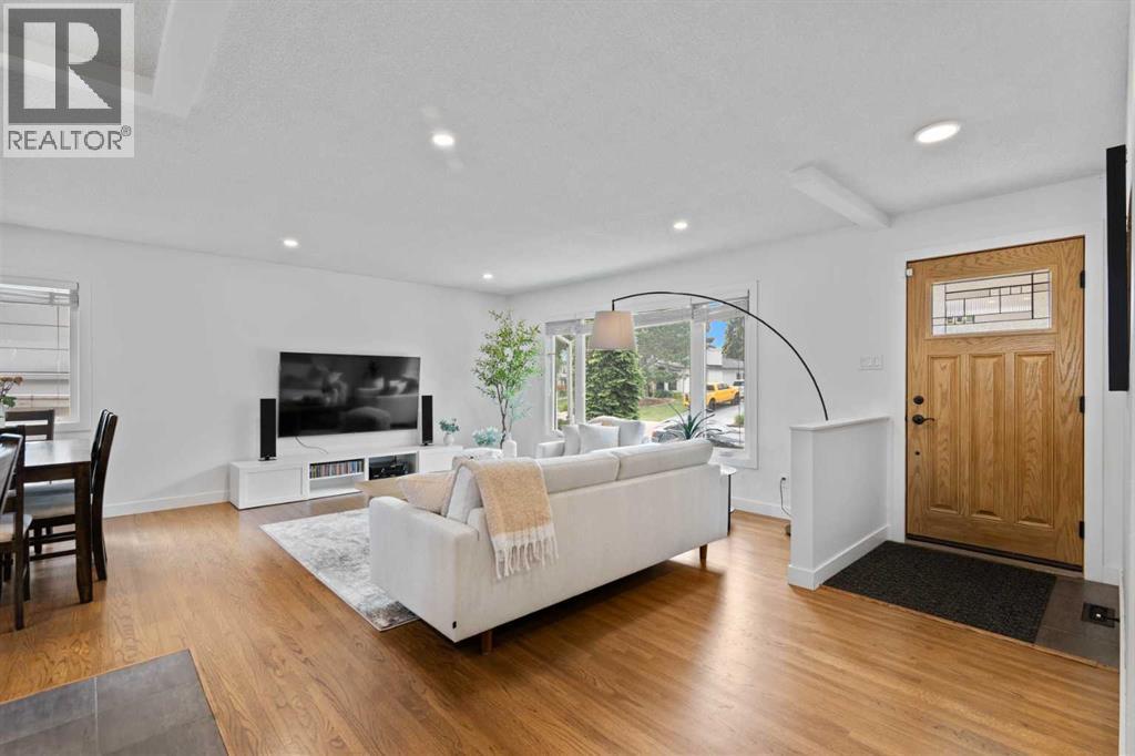 20 Mapleburn Drive SE