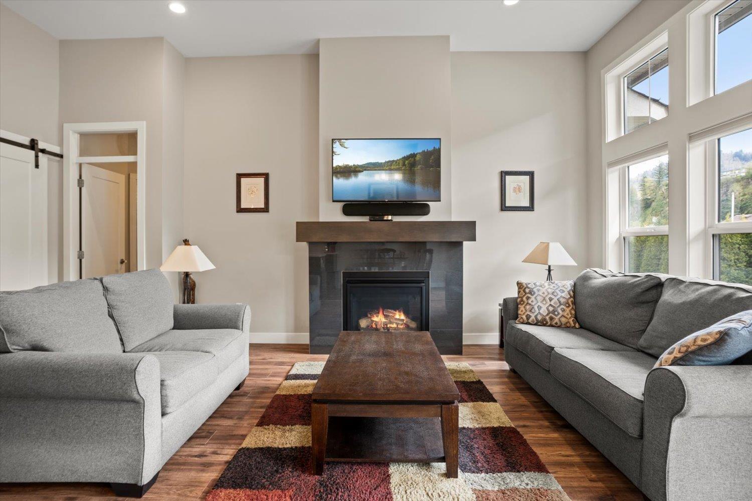 60 46110 THOMAS ROAD|Vedder Crossing