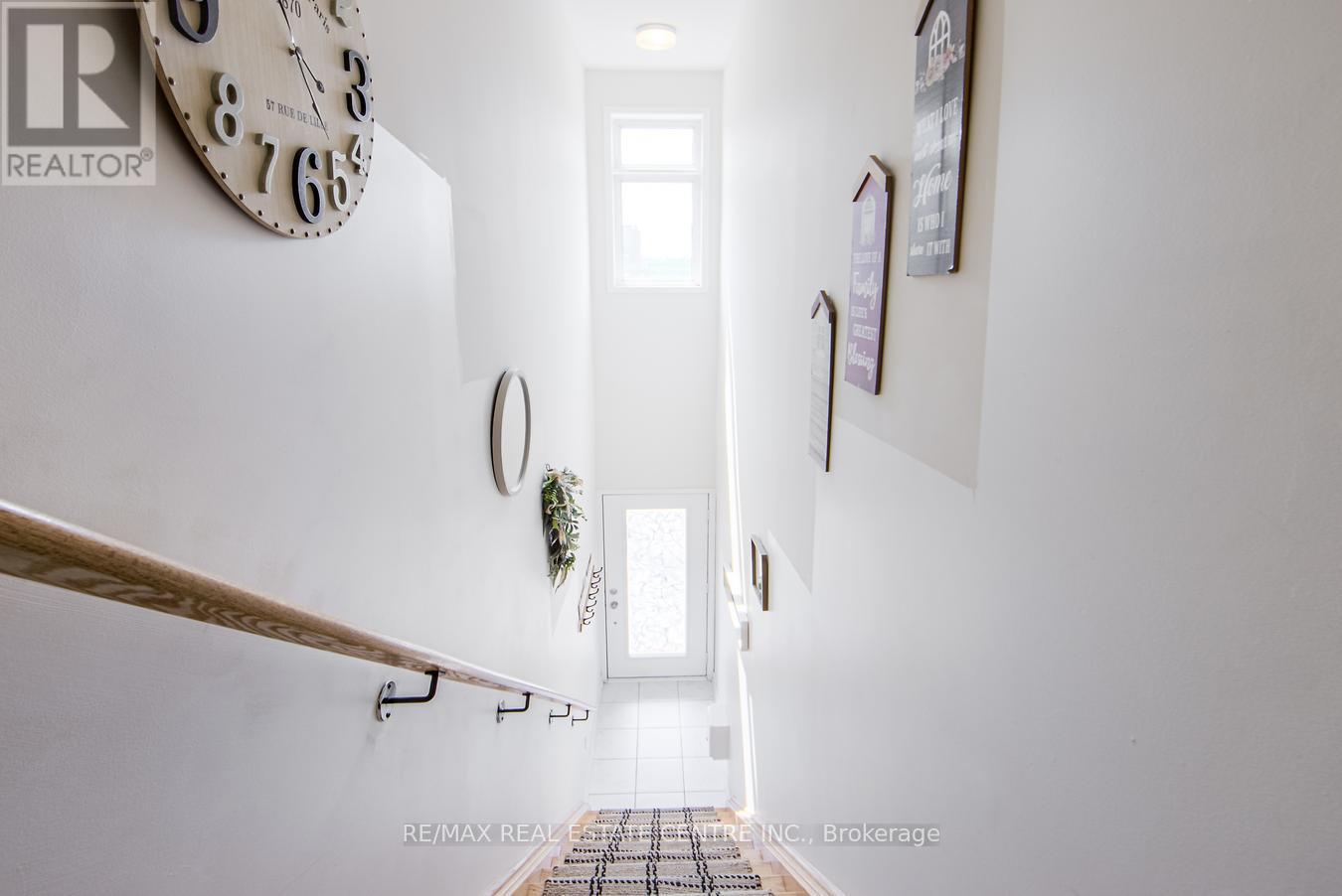 220 - 2550 CASTLEGATE CROSSING