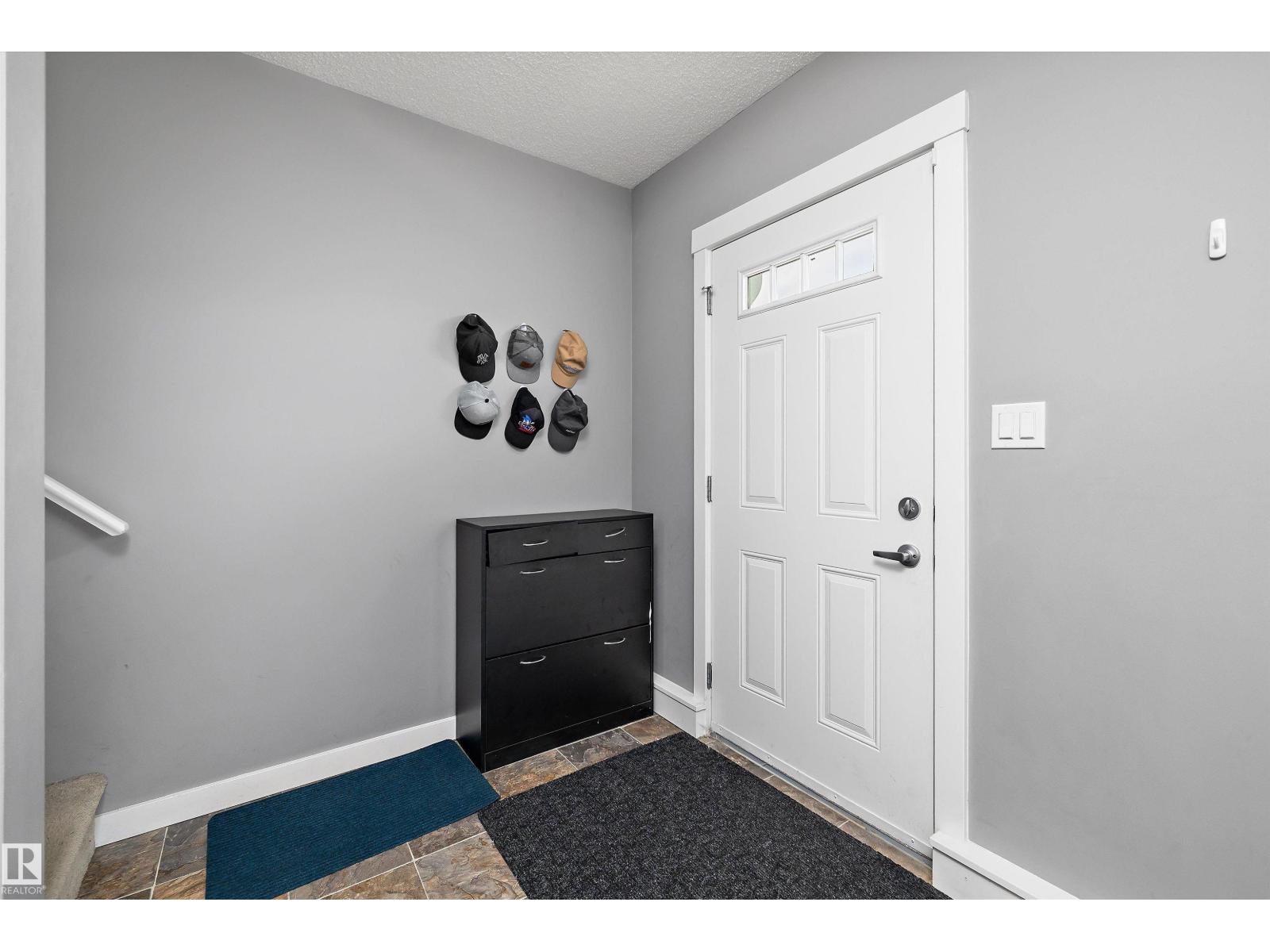 #2202 8530 94 ST