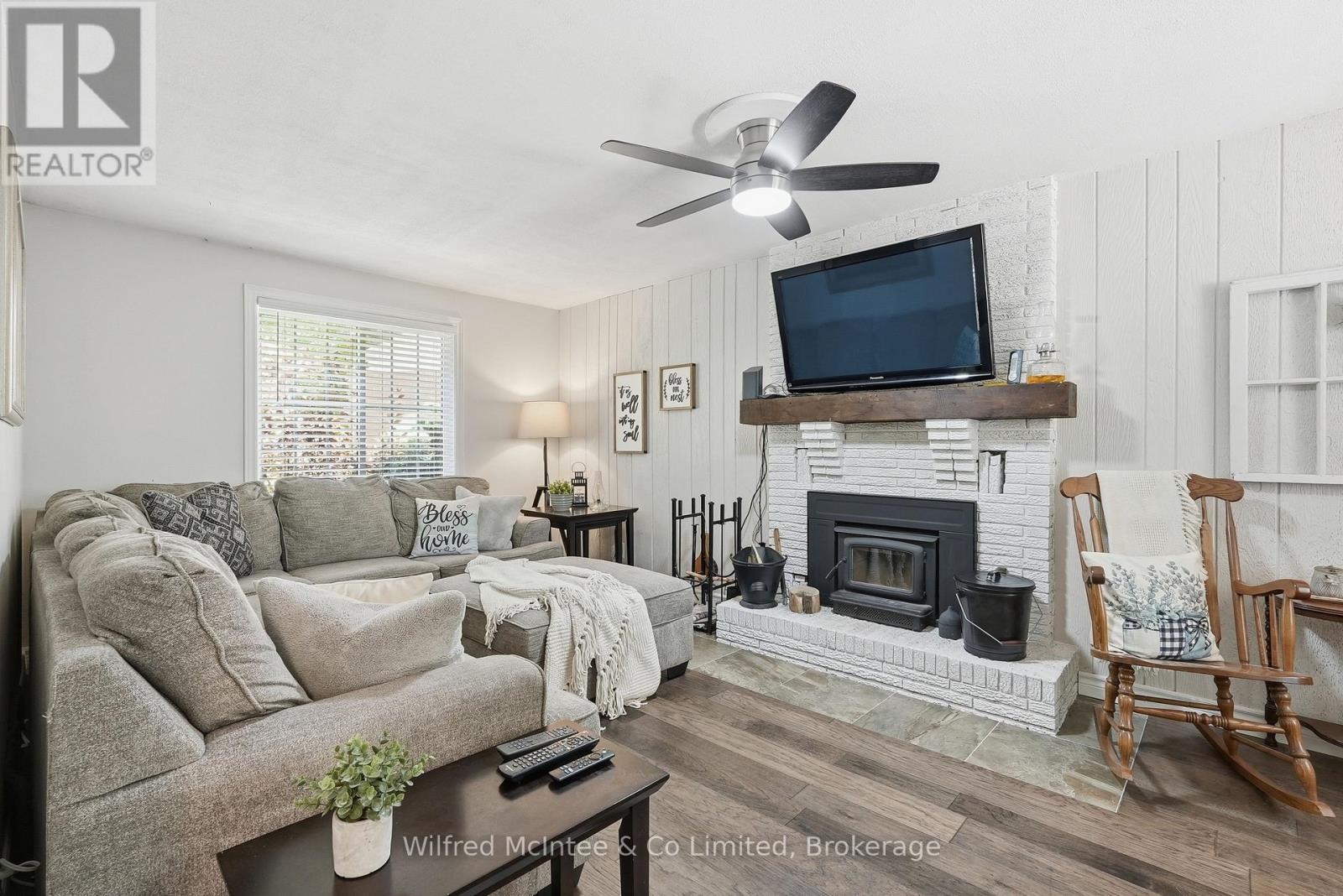 28 NUTHATCH PLACE