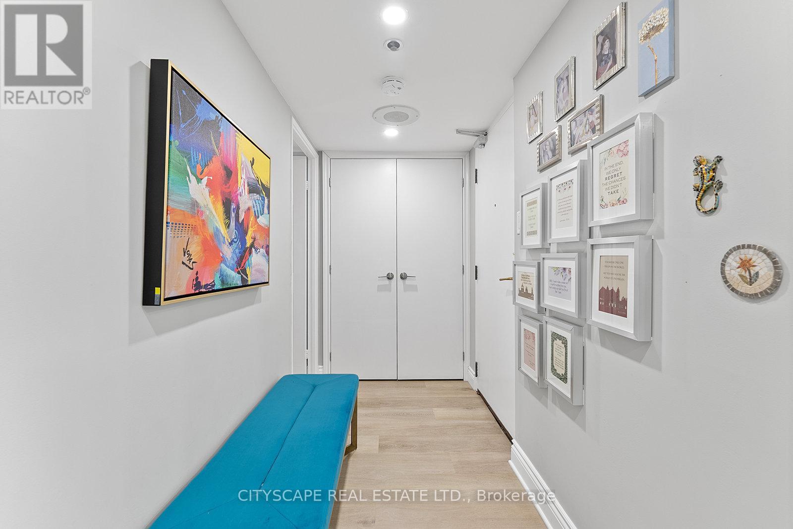 202 - 2045 LAKE SHORE BOULEVARD W