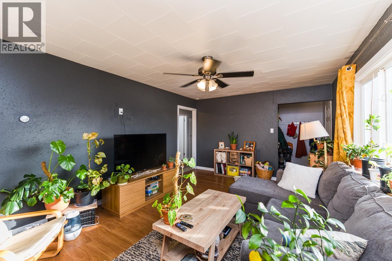 1180 CUDDIE CRESCENT