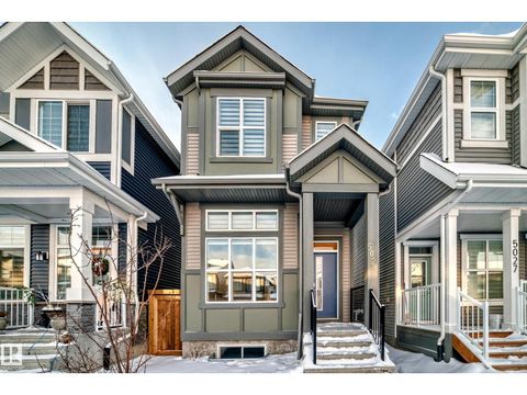 5025 KINNEY LINK LI SW Edmonton AB T6W5G4