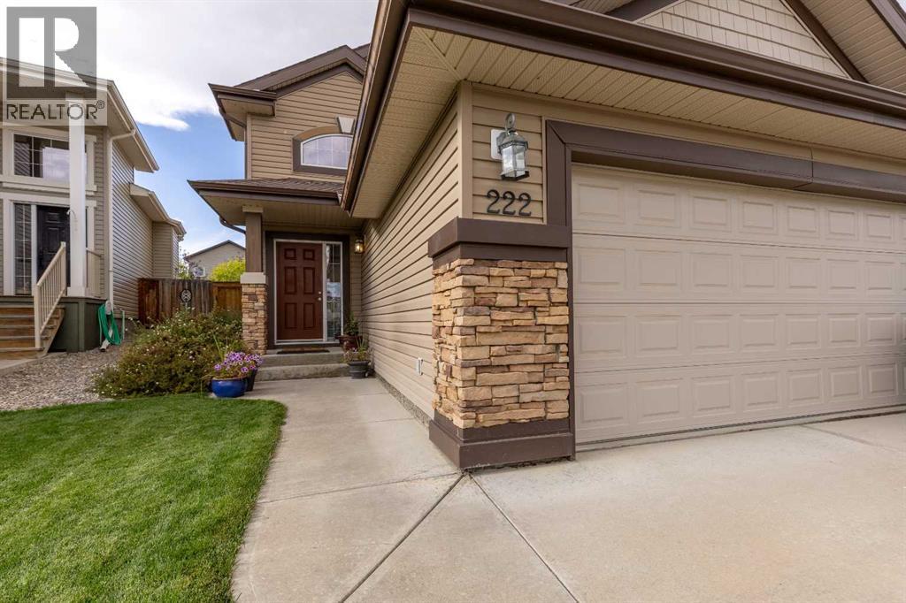 222 Firelight Crescent W
