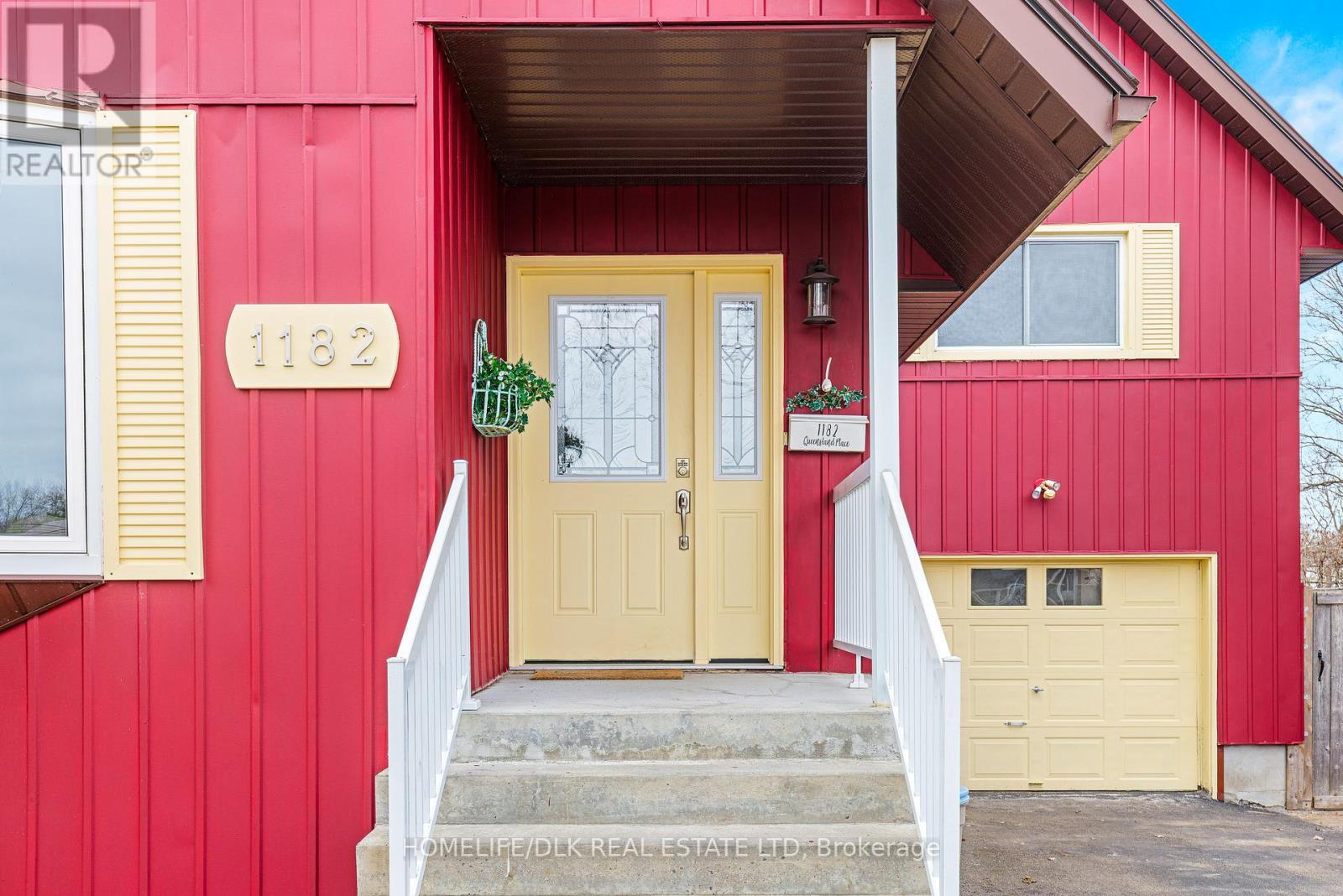 1182 QUEENSLAND PLACE