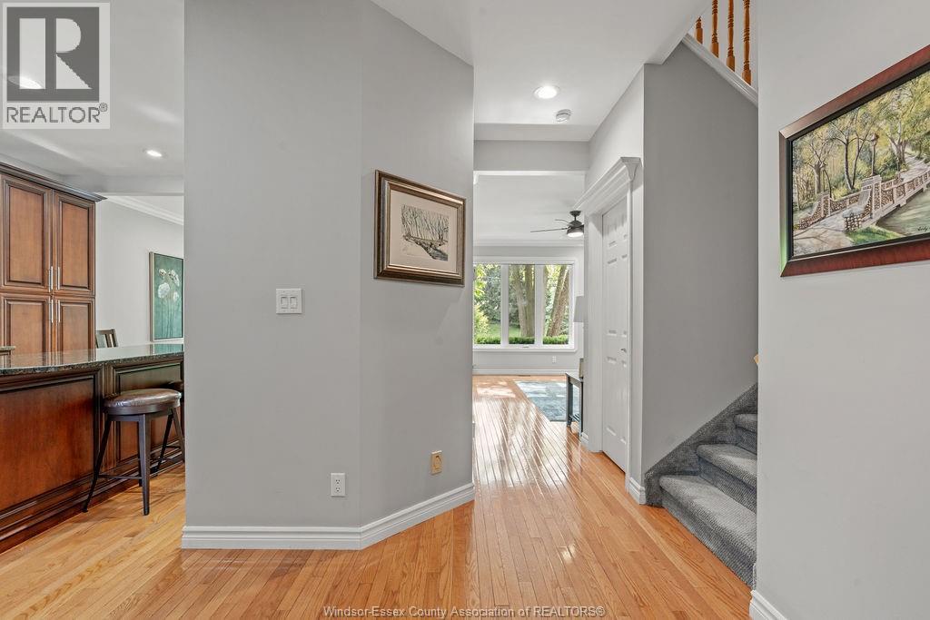 12 LAKESIDE CRESCENT