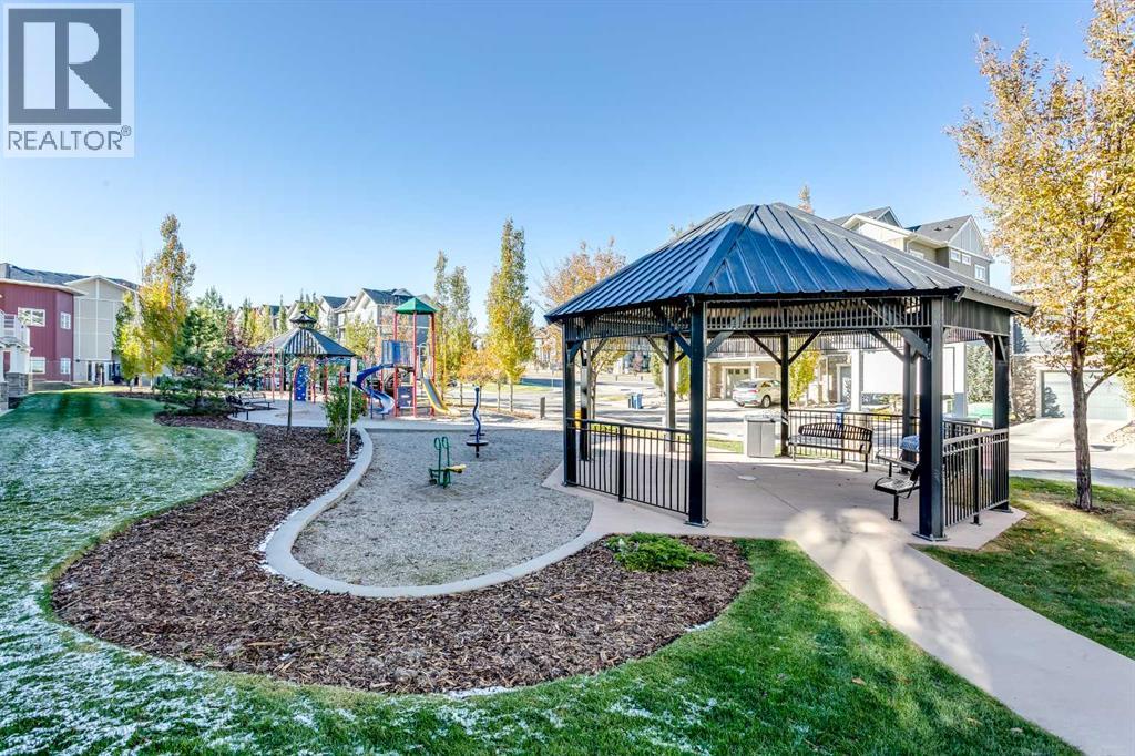 107 Evanston Manor NW