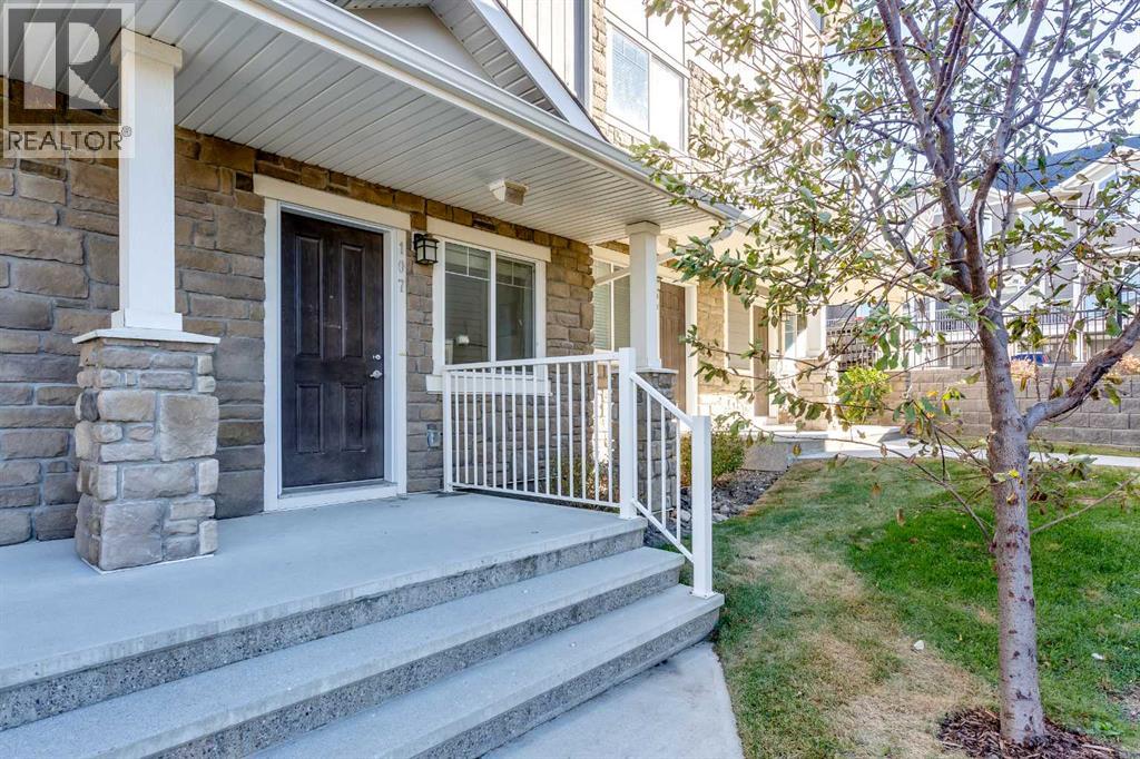 107 Evanston Manor NW