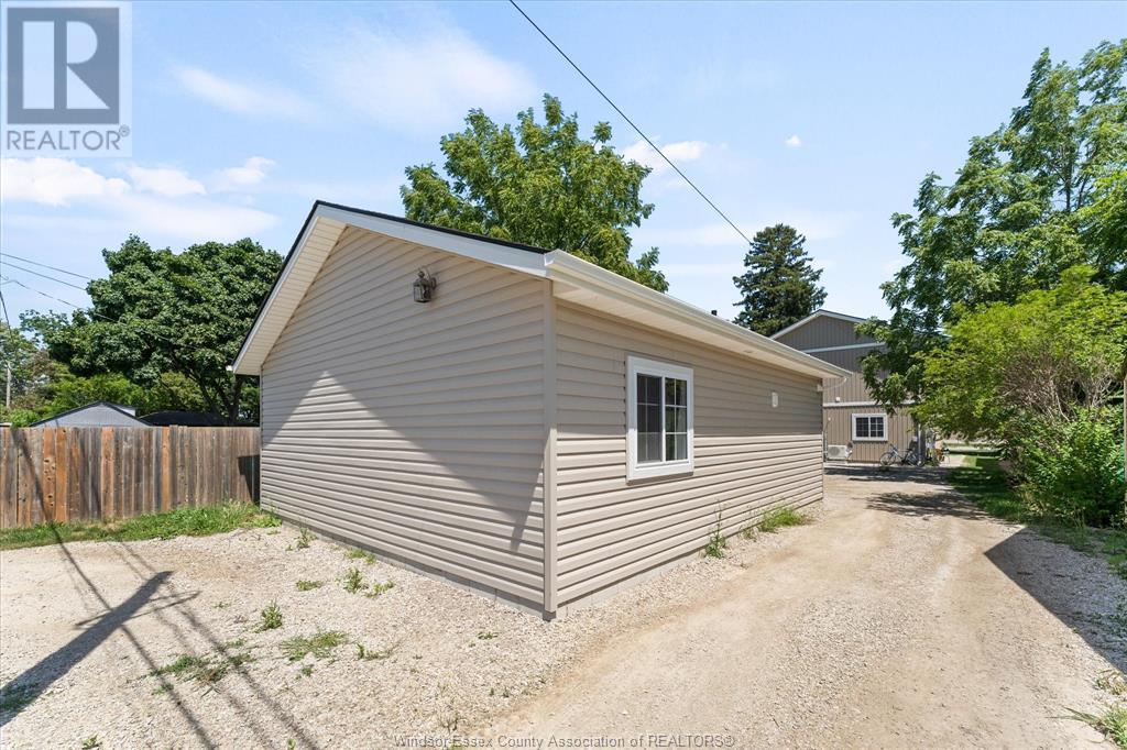 1329 ST. ANNE STREET