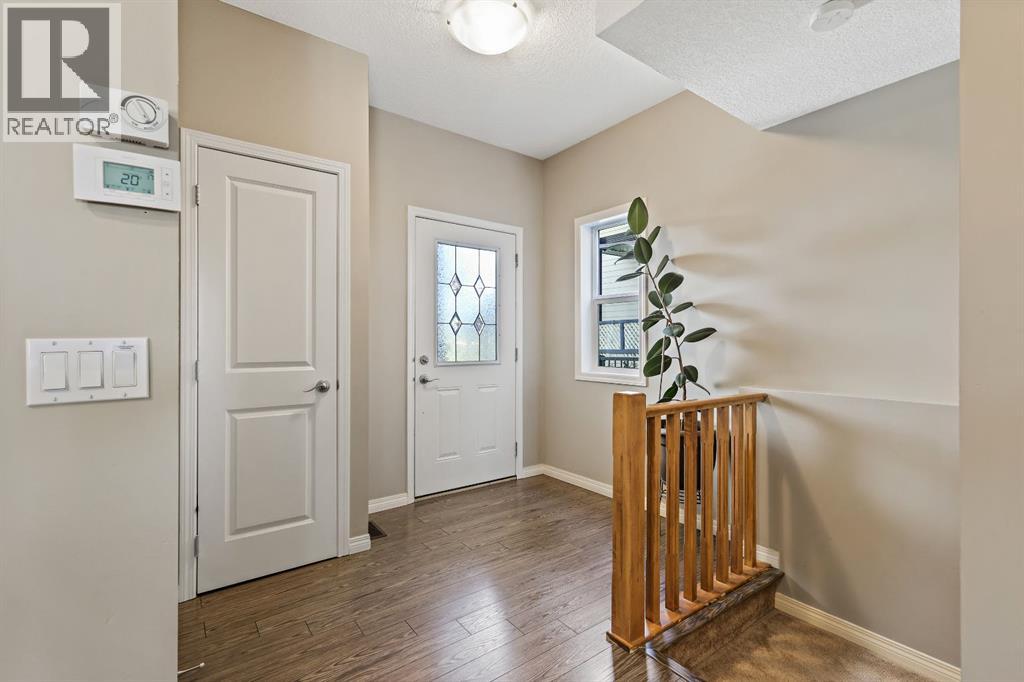 114 Everglen Crescent SW